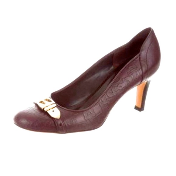 GUCCI HORSEBIT EMBOSSED CALFSKIN LEATHER PUMPS W GOLD BUCKLE LOGO - Picture 1 of 14